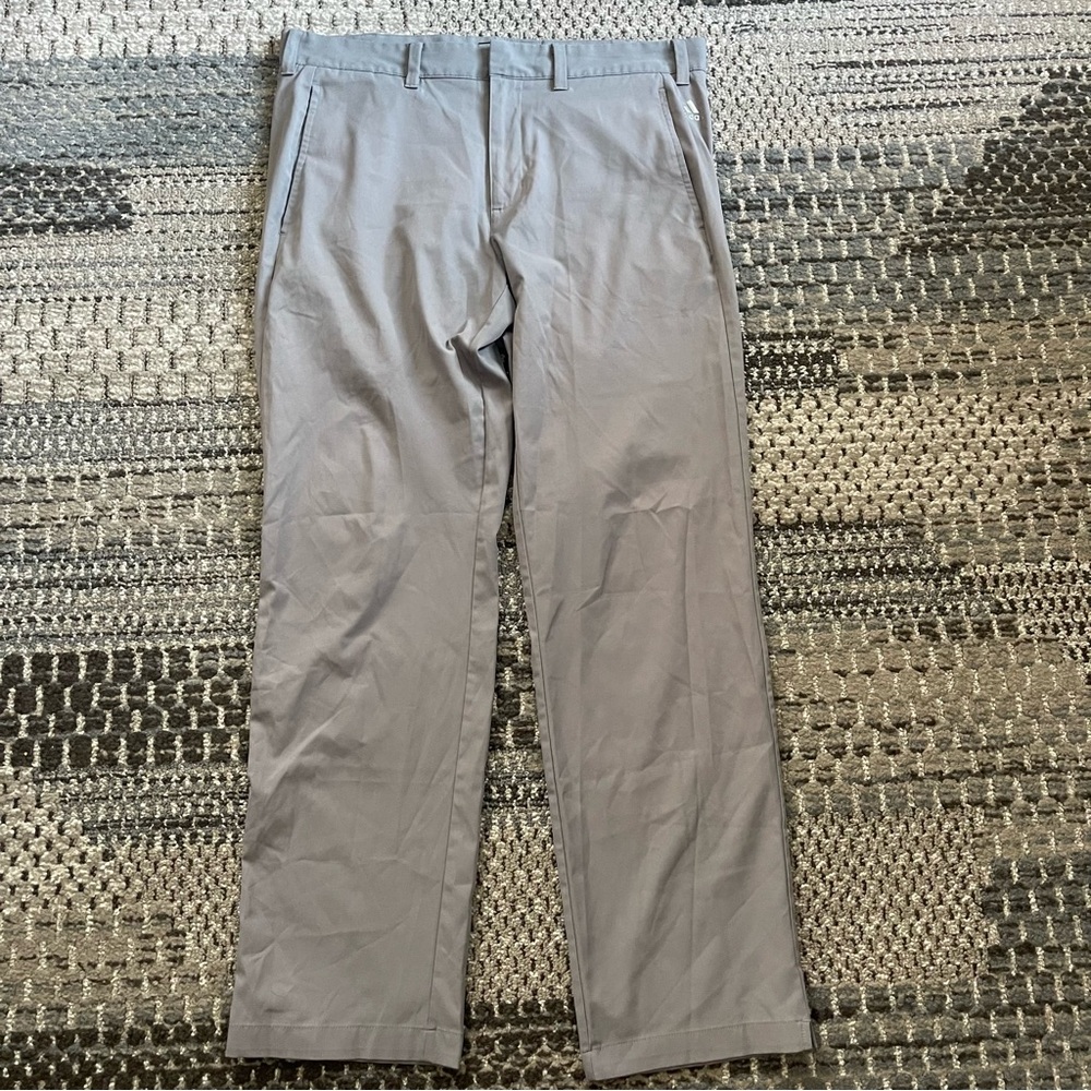 Men’s Adidas Flat Front Athletic Golf Pants, Light Gray with Green, Size 34x32